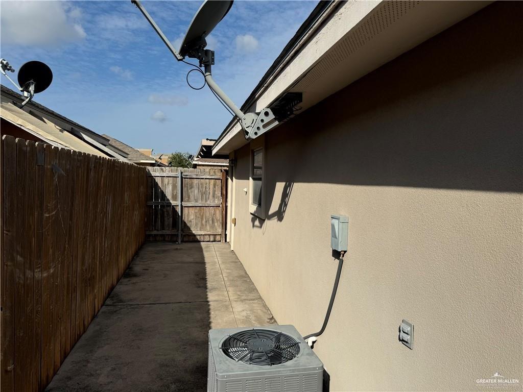4709 North Ebony Street, Unit 3 Pharr, TX 78577 - Photo 6 of 11 a view of entryway