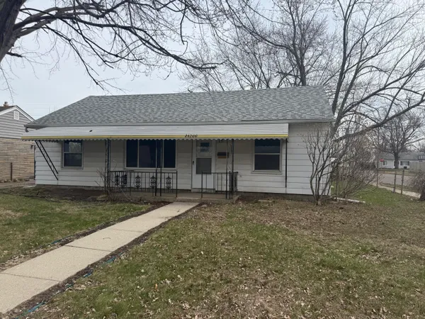 $185,000 | 26700 Grandmont Street, Roseville, MI 48066