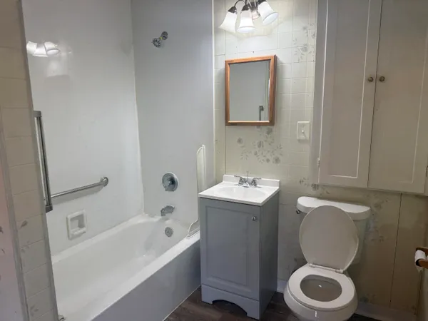 $185,000 | 26700 Grandmont Street, Roseville, MI 48066