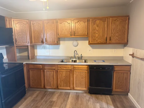 $185,000 | 26700 Grandmont Street, Roseville, MI 48066