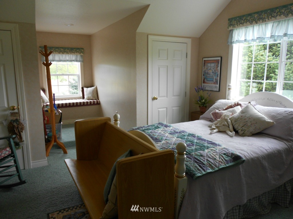 357 Sandy Bend Road Castle Rock, WA 98611 - Photo 13 of 15 Gallery Image 13