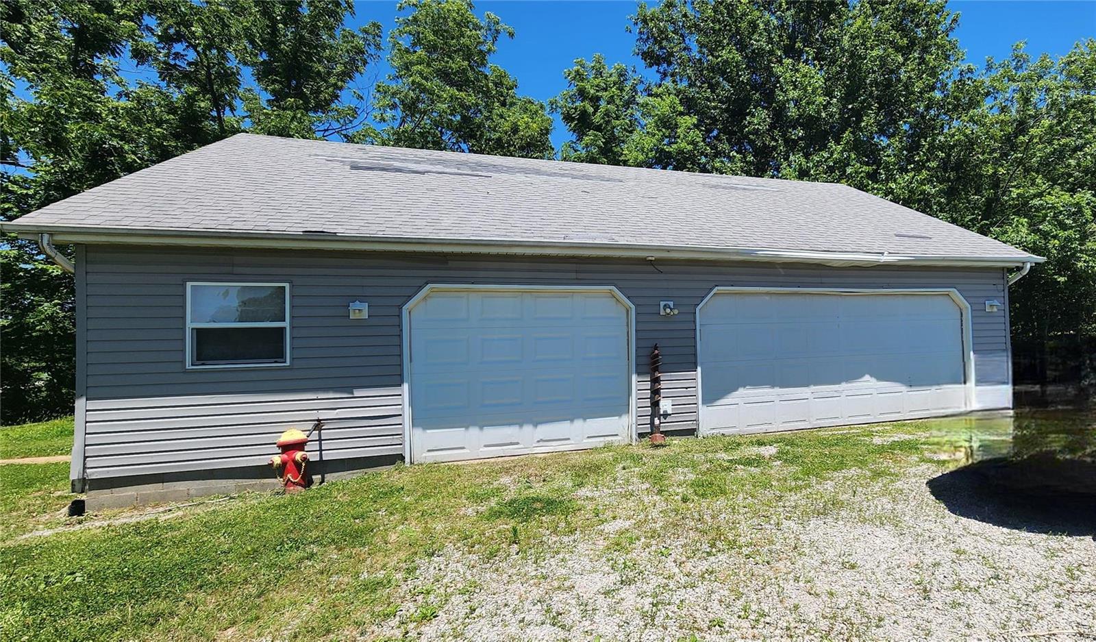3111 State Rte 150 Chester, IL 62233 - Photo 3 of 44