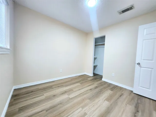 $1,950 | 322 Windward, League City, TX 77573