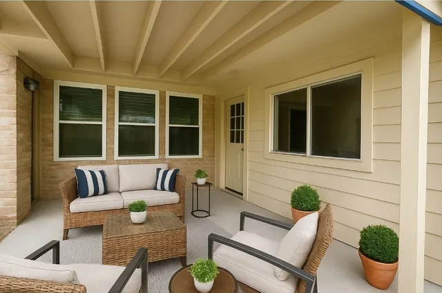 $2,100 | 322 Windward, League City, TX 77573