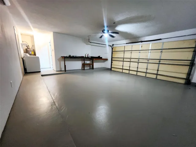 $1,950 | 322 Windward, League City, TX 77573