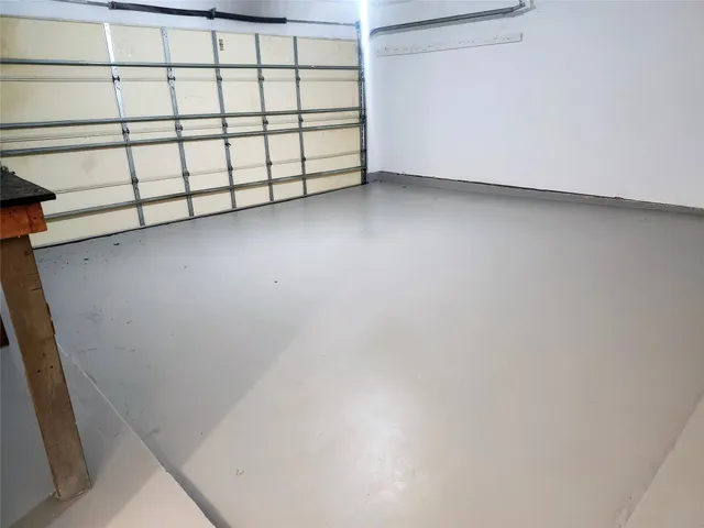 $2,100 | 322 Windward, League City, TX 77573