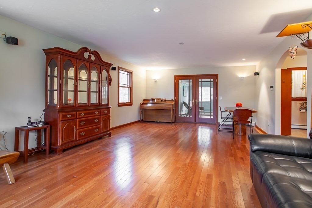 136 Allen Road Berlin, MA 01503 - Photo 12 of 39