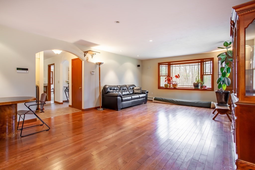 136 Allen Road Berlin, MA 01503 - Photo 13 of 39