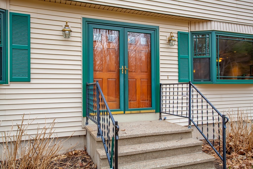 136 Allen Road Berlin, MA 01503 - Photo 2 of 39