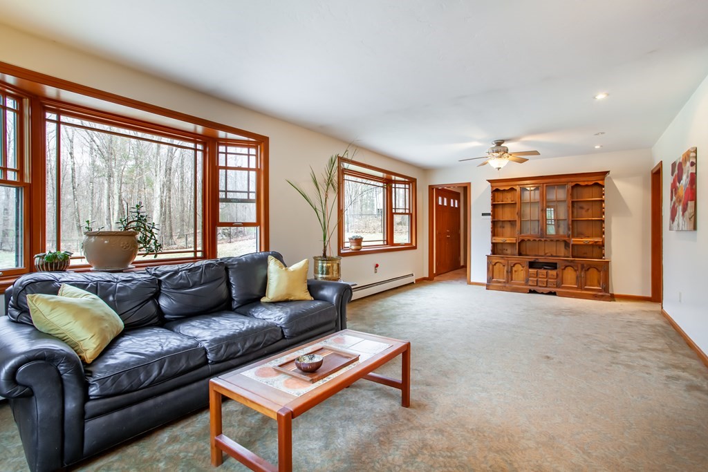 136 Allen Road Berlin, MA 01503 - Photo 7 of 39