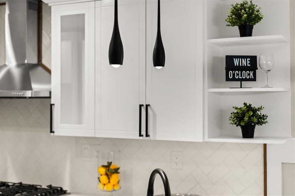 4203 Annistown Road Snellville, GA 30039 - Photo 9 of 32 a view of bathroom with a potted plant