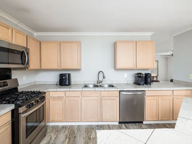 $2,385 | 805 Betterman Drive, Pflugerville, TX 78660