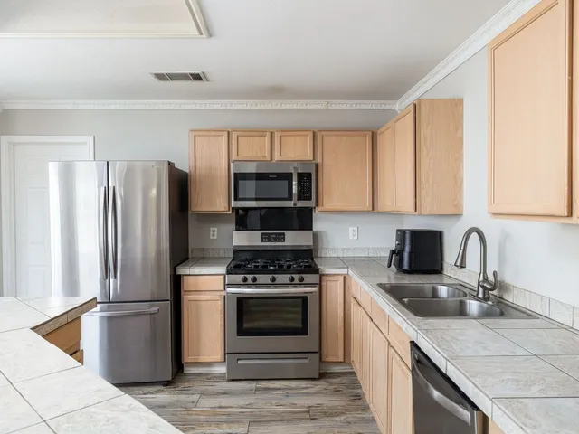 $2,385 | 805 Betterman Drive, Pflugerville, TX 78660