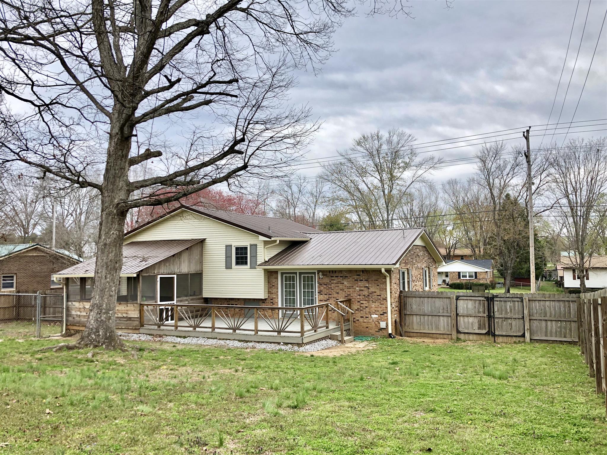 1619 Grandaddy Road Lawrenceburg, TN 38464 - Photo 2 of 26 Gallery Image 2