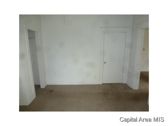 1112 East Enos Avenue Springfield, IL 62702 - Photo 8 of 16 Gallery Image 8