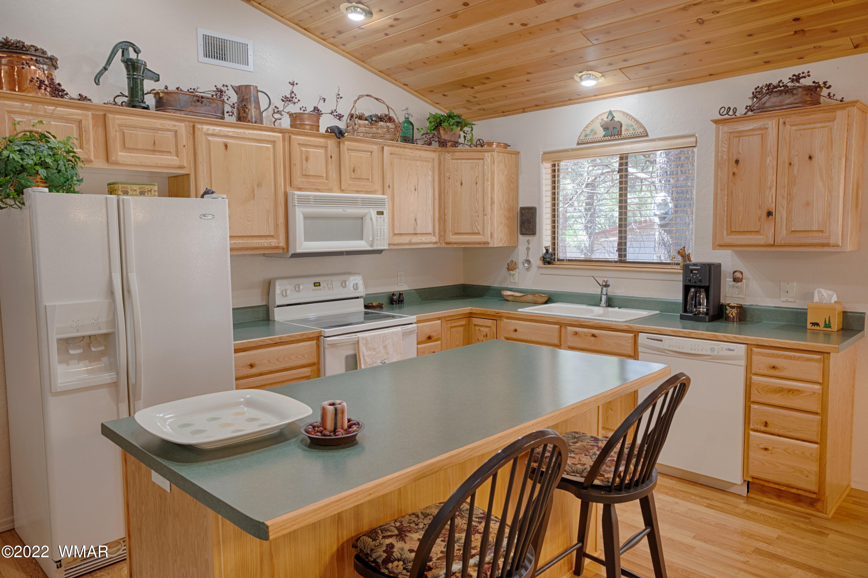 4174 Bridle Path Loop Pinetop, AZ 85935 - Photo 8 of 23 Gallery Image 8