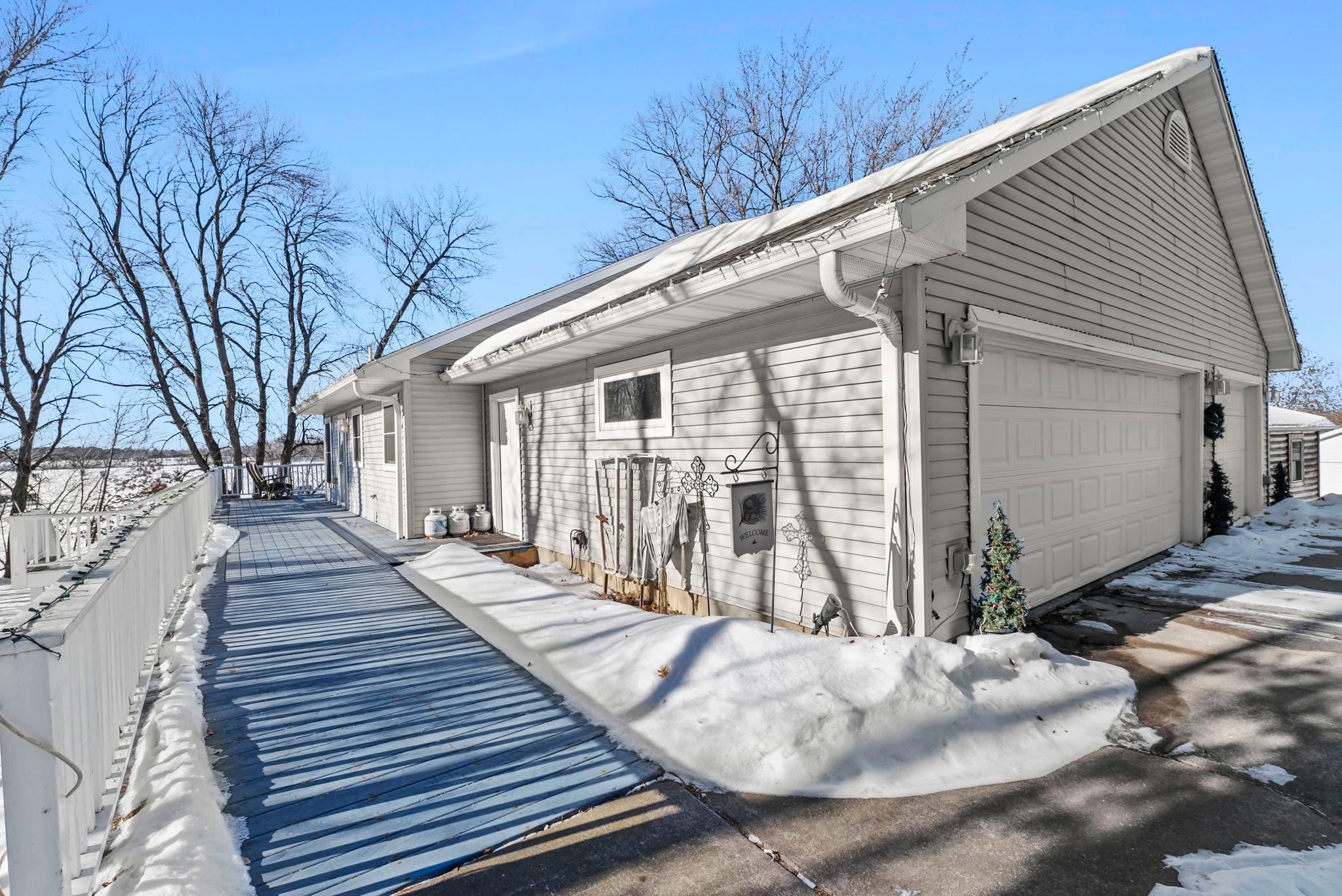 3749 Fanny Lake Road Northeast Cambridge, MN 55008 - Photo 3 of 48