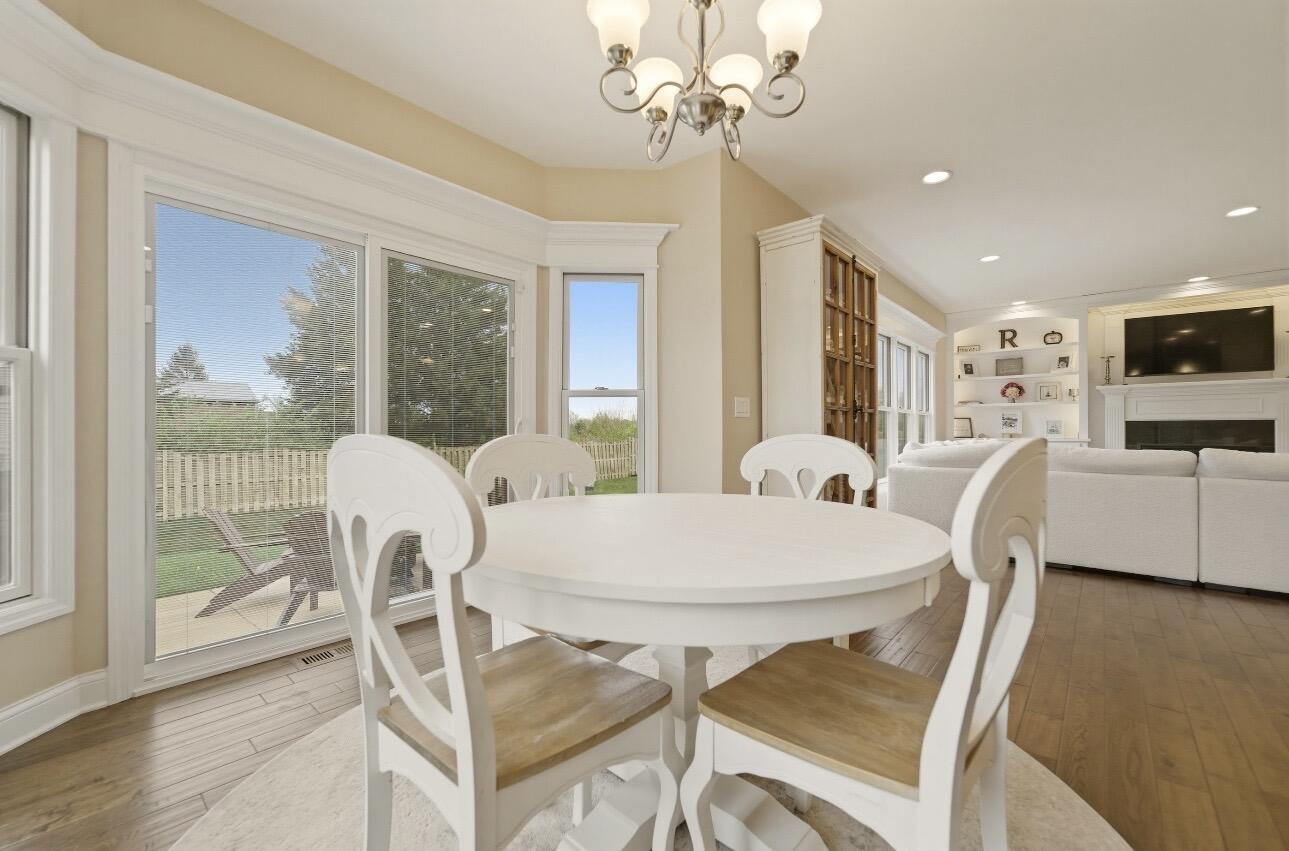 10143 California Court Crown Point, IN 46307 - Photo 12 of 39 1289x851