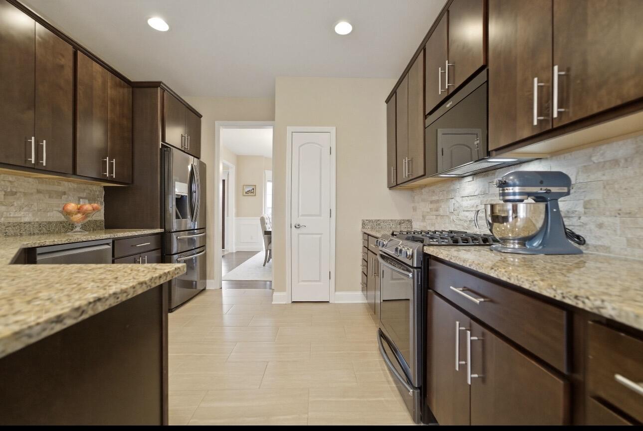 10143 California Court Crown Point, IN 46307 - Photo 18 of 39 1289x864