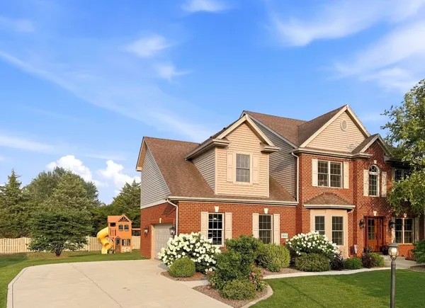 $689,900 | 10143 California Street, Crown Point, IN 46307