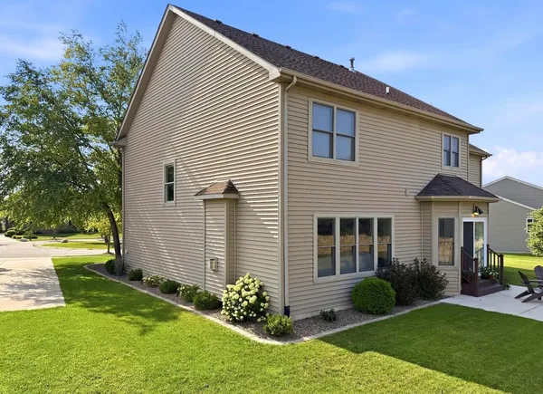 $689,900 | 10143 California Street, Crown Point, IN 46307