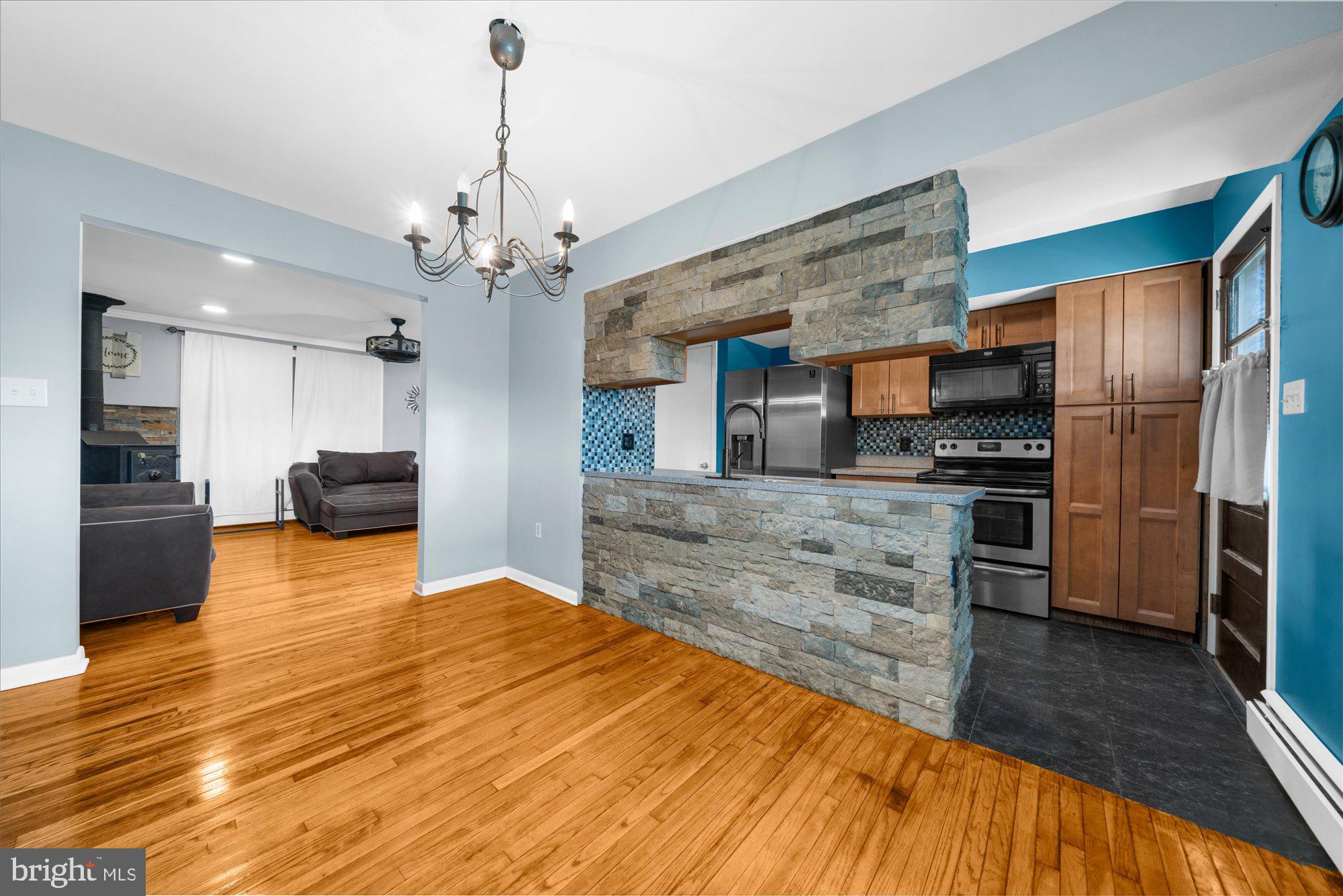 436 Layfield Road Perkiomenville, PA 18074 - Photo 7 of 39 Gallery Image 7