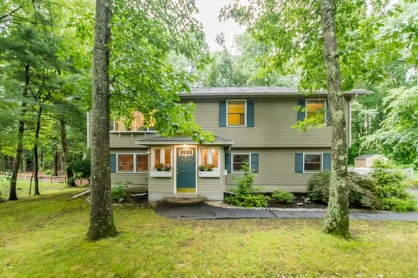 $4,500 | 13 Westwood Street, Unit 1, Burlington, MA 01803
