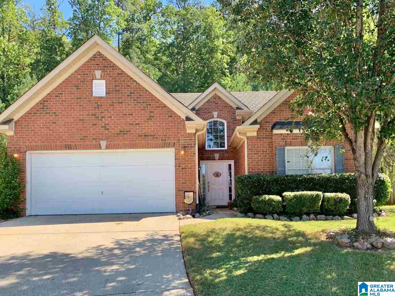 1202 Forest Lakes Way Sterrett, AL 35147 - Photo 2 of 28