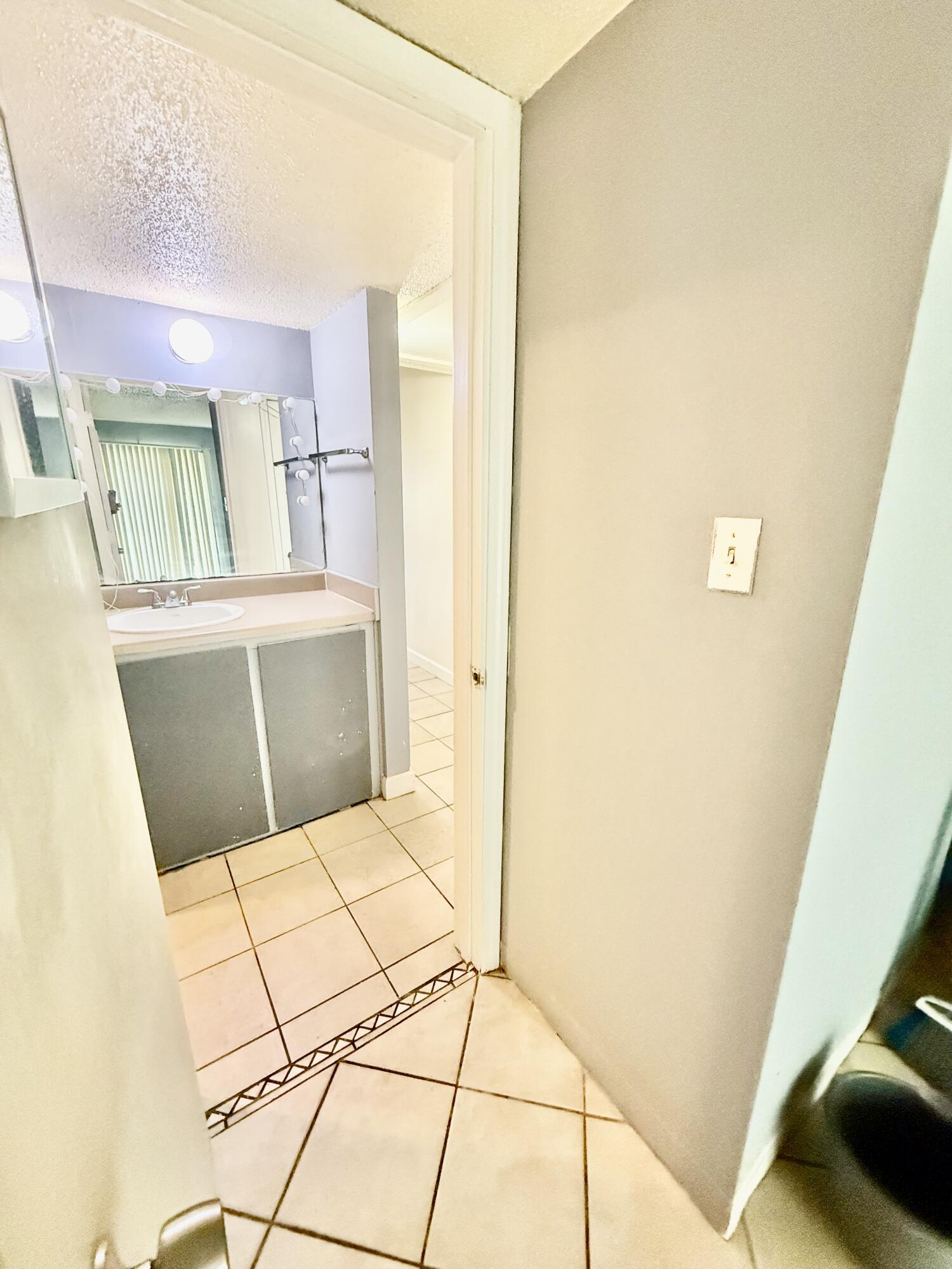 210 Pelham Road, Unit 111C Fort Walton Beach, FL 32547 - Photo 11 of 15 IMG_7878