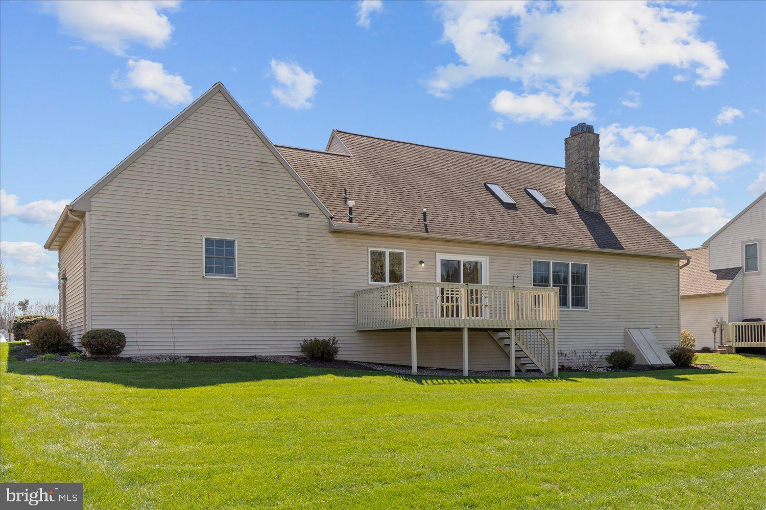 34 Ream Road Stevens, PA 17578 - Photo 43 of 53 a front view of a house with yard