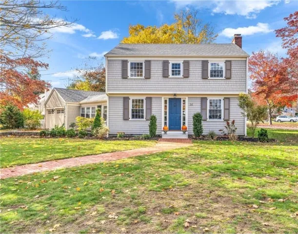 $840,000 | 16 Highview Avenue, Barrington, RI 02806