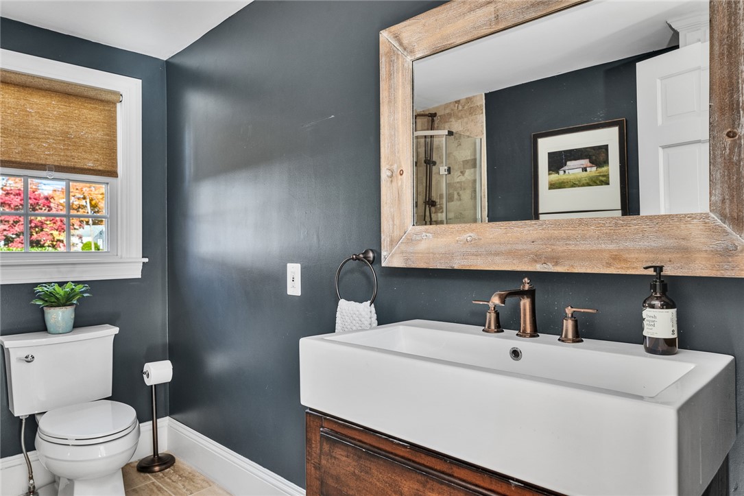 16 Highview Avenue Barrington, RI 02806 - Photo 12 of 36