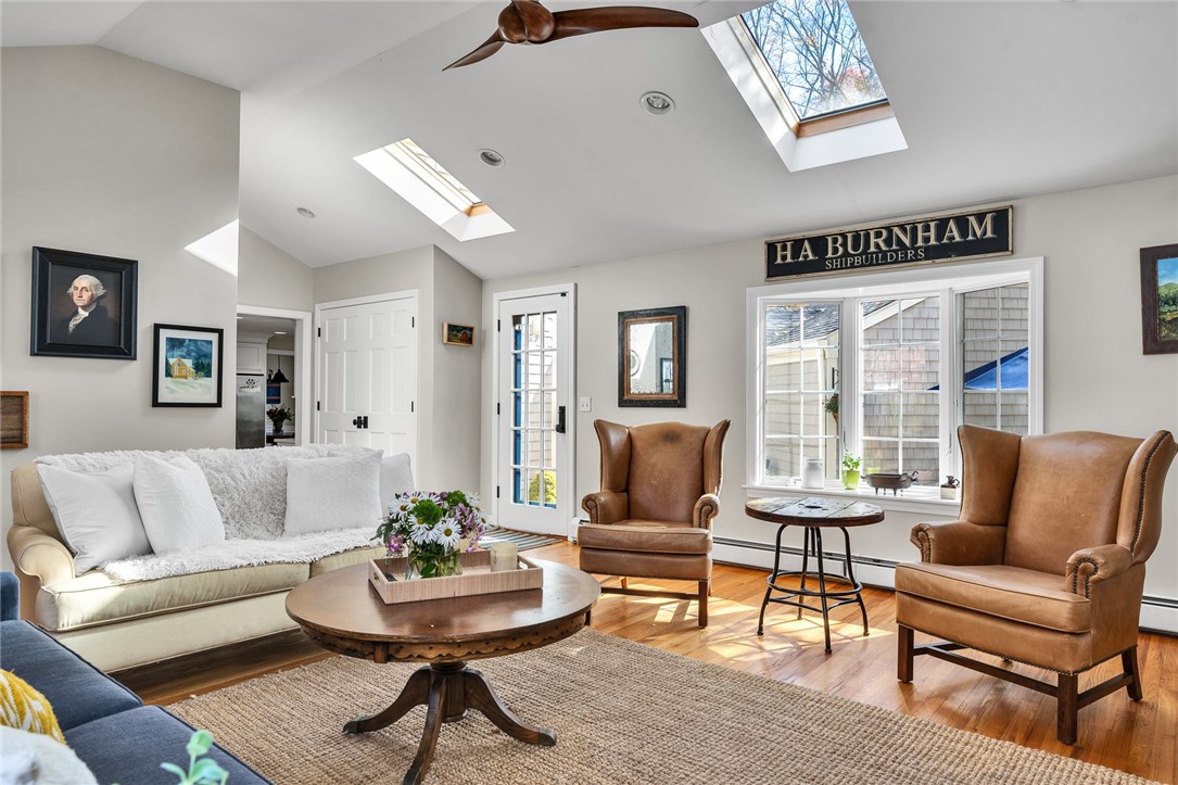 16 Highview Avenue Barrington, RI 02806 - Photo 13 of 36