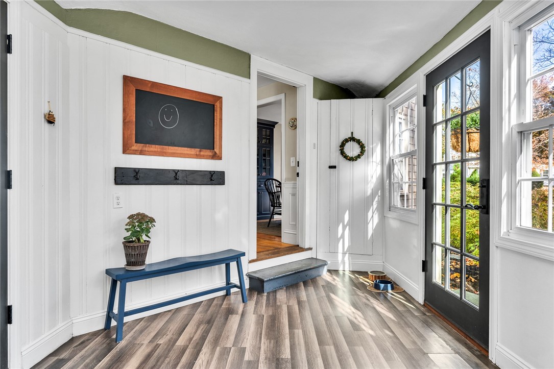 16 Highview Avenue Barrington, RI 02806 - Photo 24 of 36