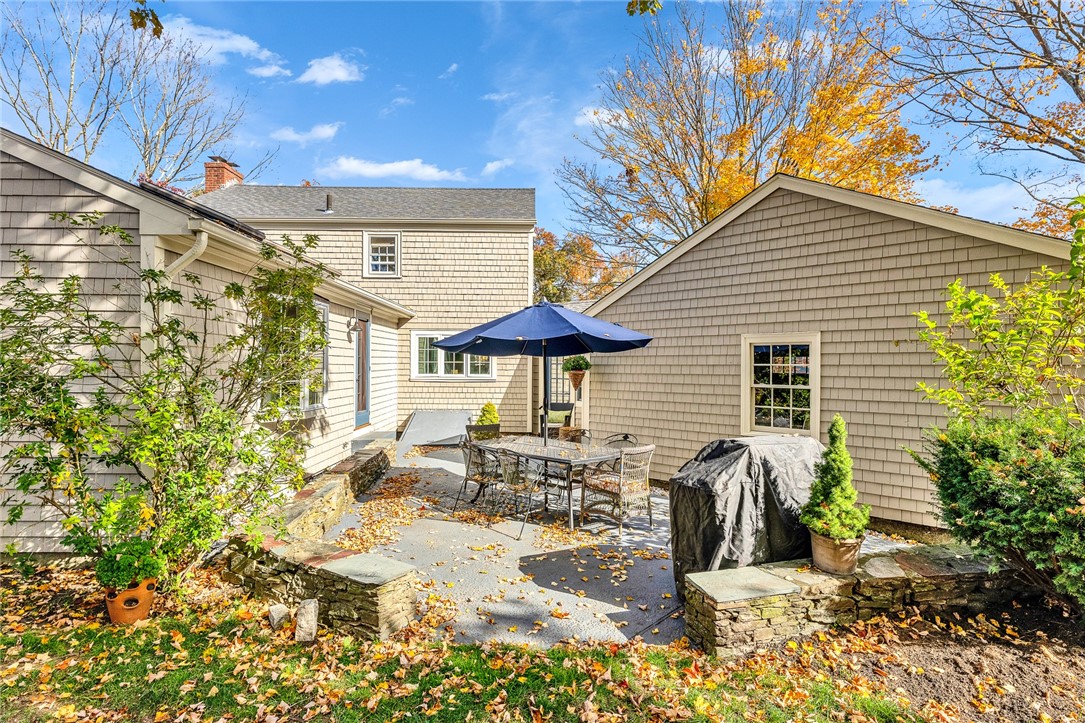 16 Highview Avenue Barrington, RI 02806 - Photo 28 of 36