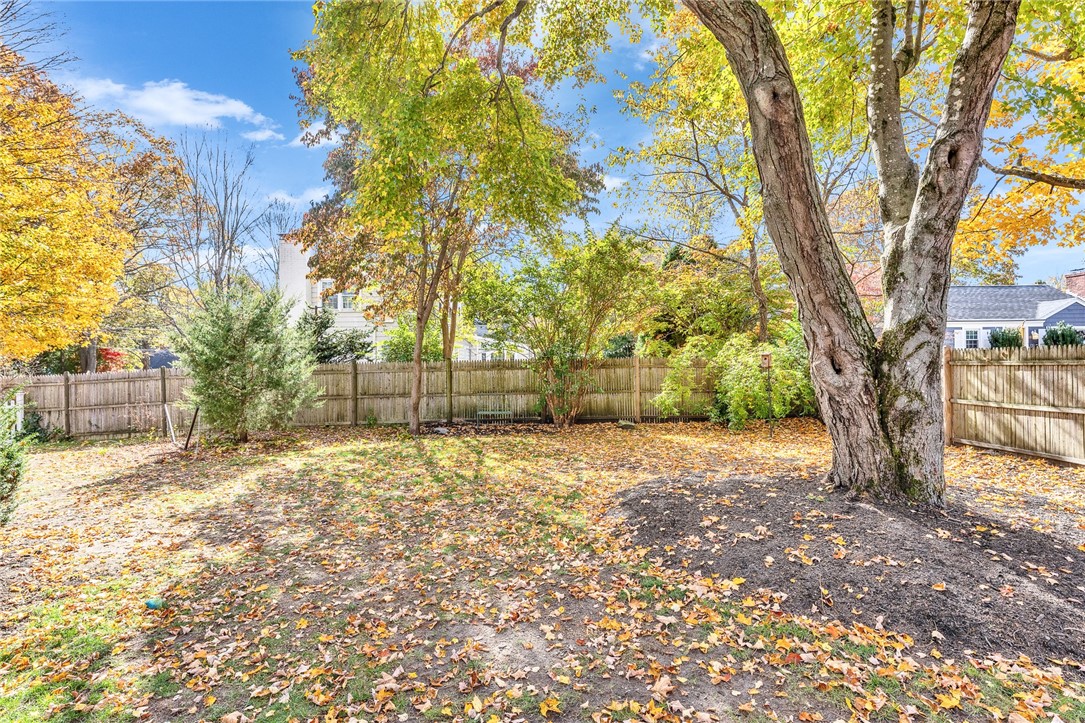 16 Highview Avenue Barrington, RI 02806 - Photo 30 of 36