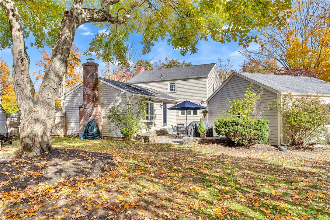 16 Highview Avenue Barrington, RI 02806 - Photo 32 of 36