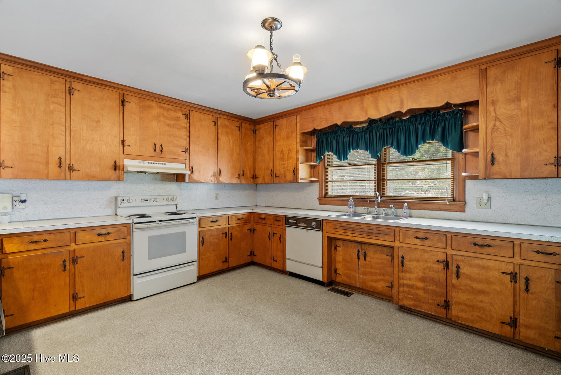 421 Happy Home Road Tyner, NC 27980 - Photo 33 of 47 35_Happy Home Rd_421_Tyner_NancyM_Resize