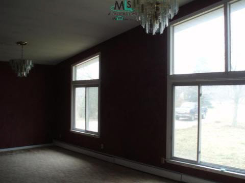 8861 Division Road Casco, MI 48064 - Photo 4 of 12 923758-3.JPG