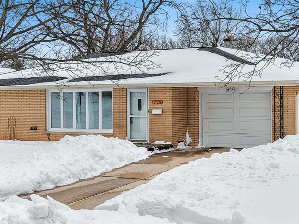 $259,900 | 735 Morning Glory Lane, De Pere, WI 54115