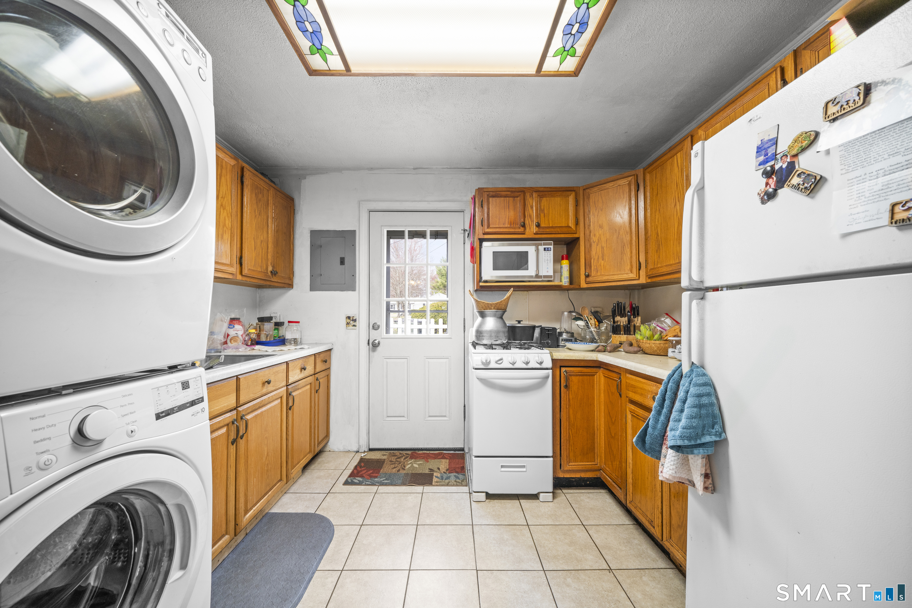 2 Lee Lane, Unit 2 Windsor Locks, CT 06096 - Photo 3 of 23