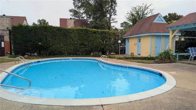 $1,750 | 4133 Loire Drive, Unit C, Kenner, LA 70065