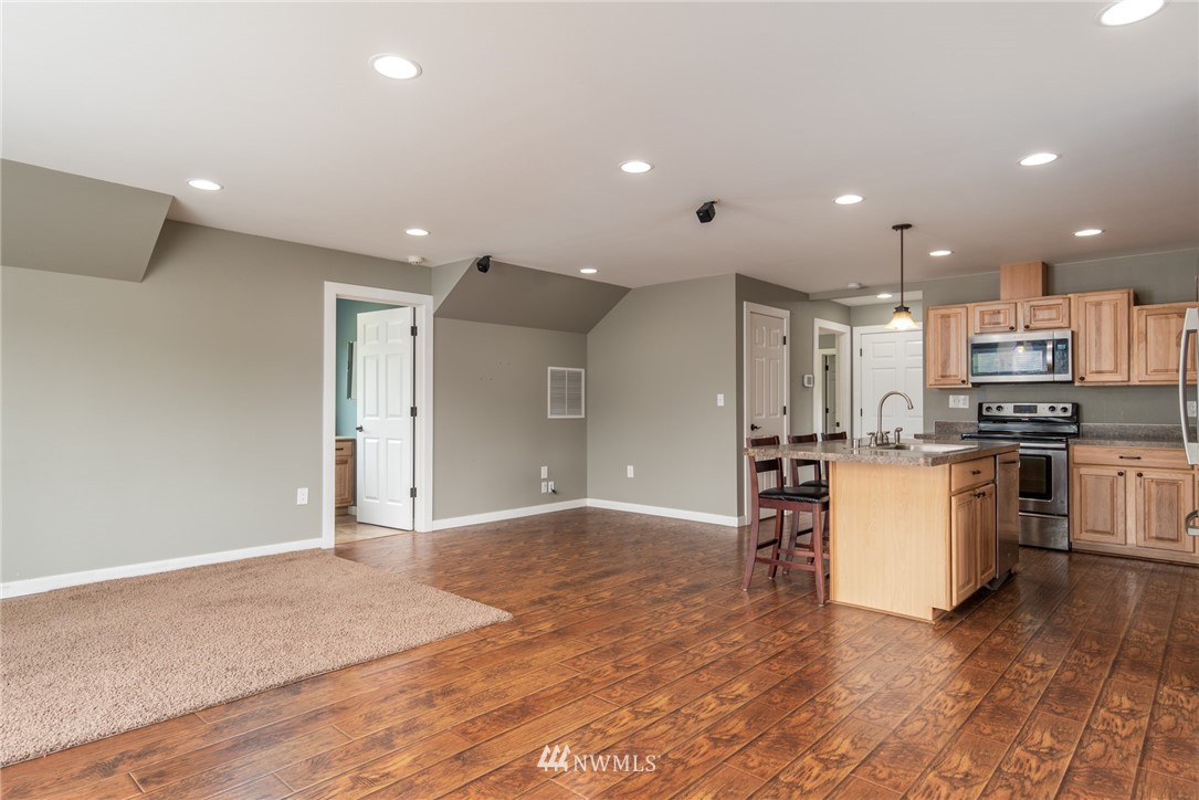 22211 Grip Road Sedro-Woolley, WA 98284 - Photo 10 of 37 Gallery Image 10