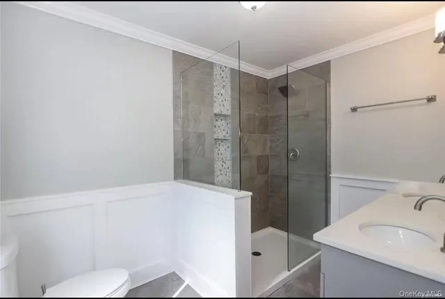 $3,900 | 335 Gillette Street, Dix Hills, NY 11746