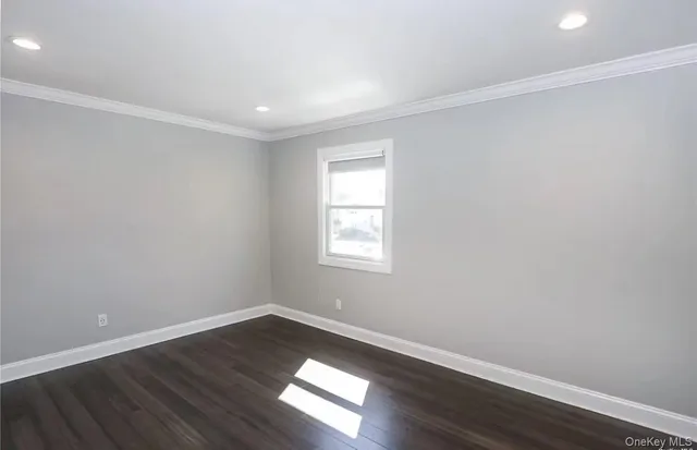 $3,900 | 335 Gillette Street, Dix Hills, NY 11746