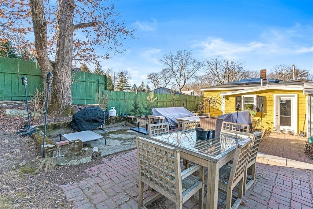 87 Great Woods Road Saugus, MA 01906 - Photo 27 of 42