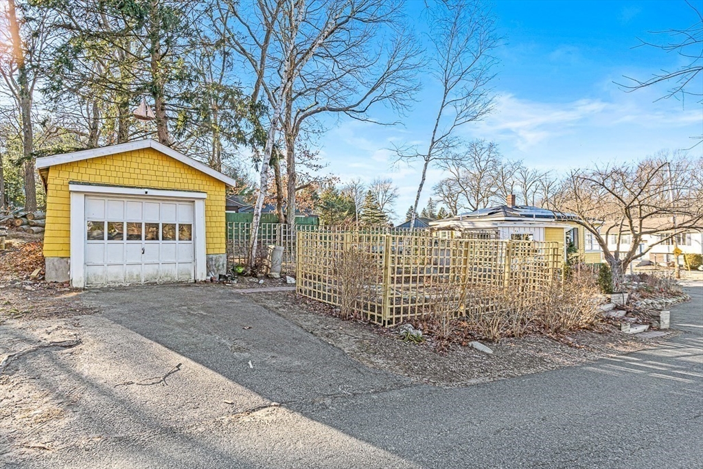 87 Great Woods Road Saugus, MA 01906 - Photo 31 of 42