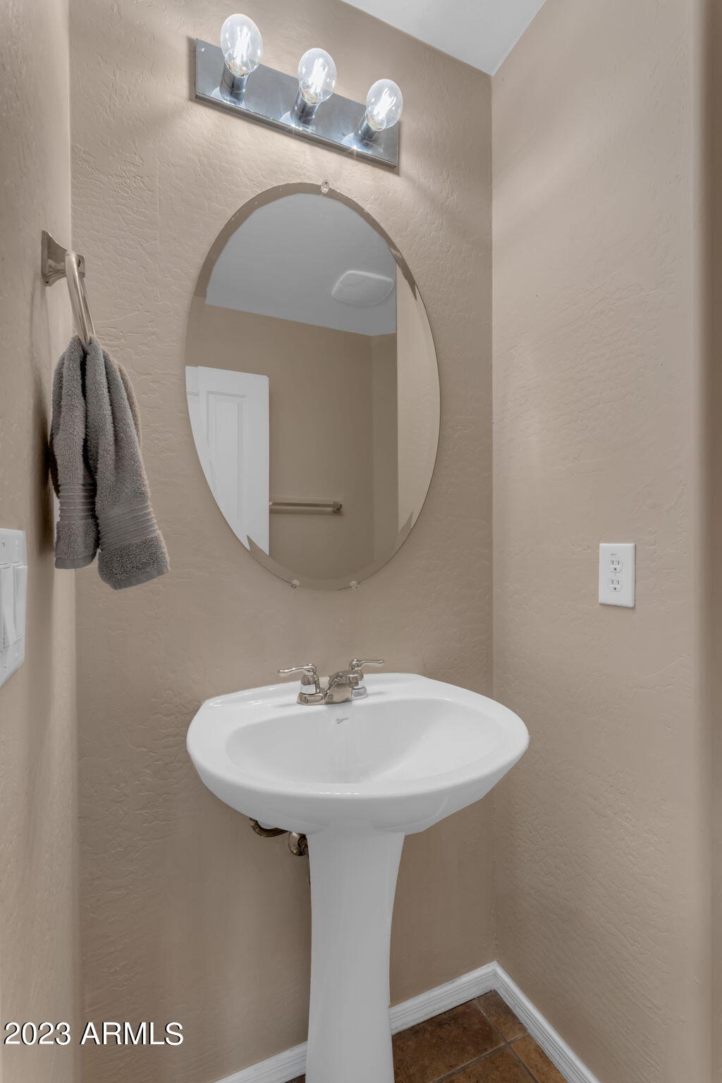 3816 East Phelps Street Gilbert, AZ 85295 - Photo 19 of 36 Half Bath with Pedestal Sink
