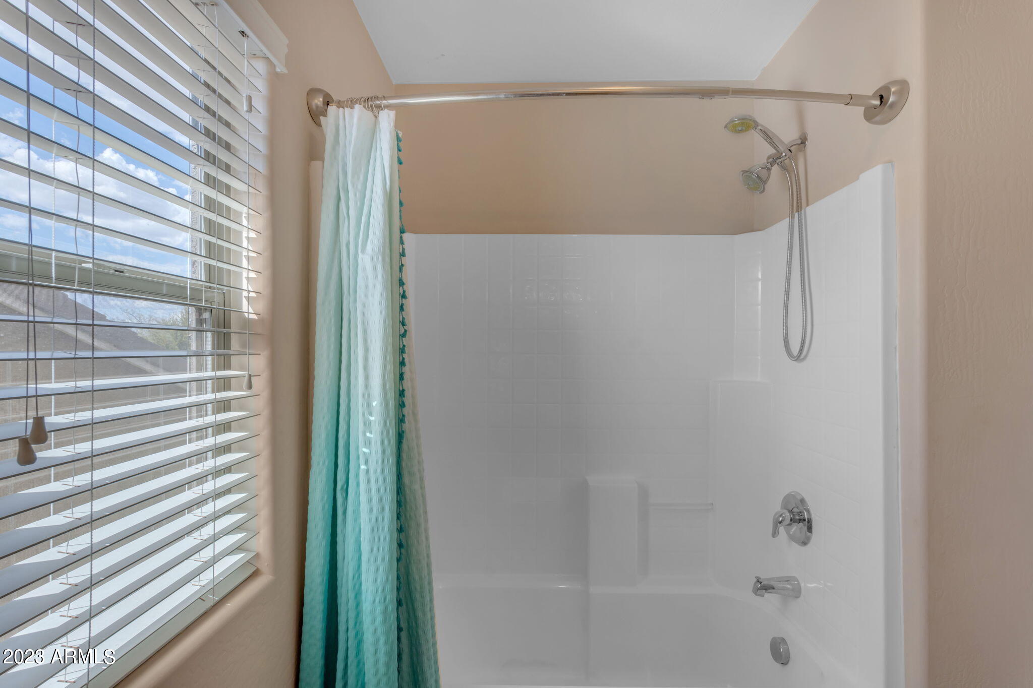 3816 East Phelps Street Gilbert, AZ 85295 - Photo 30 of 36 Hall Bath Tub/Shower Combo