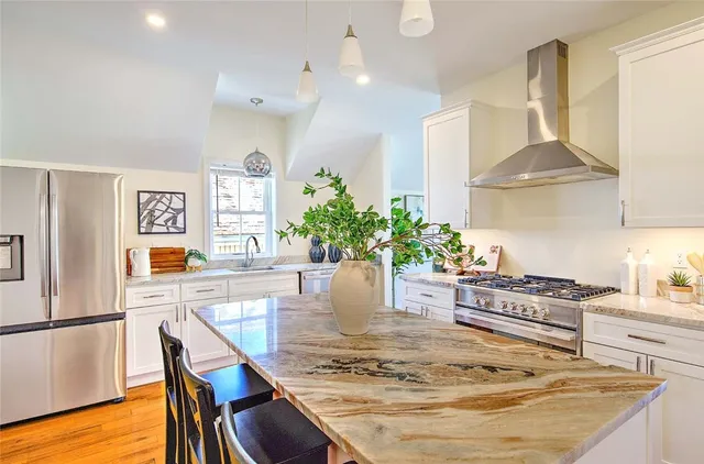 $849,000 | 169 Transit Street, Unit 2, Providence, RI 02906